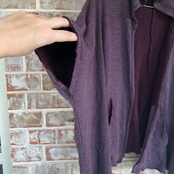 Urban Outfitters Truly Madly Deeply burgundy Hood oversized Poncho Cardigan XS - Picture 5 of 13